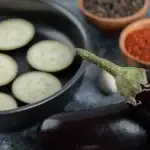 jak-pripravit-lilek-s-krupavou-hnedou-kurkou-a-bez-oleje.webp.webp